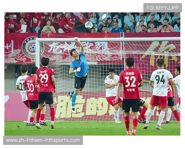 足球比赛中的门将扑救与反应速度